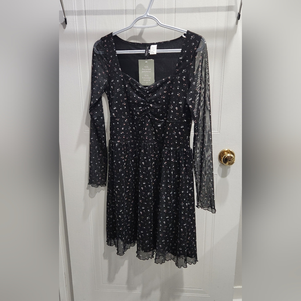 NWT H&M black floral dress